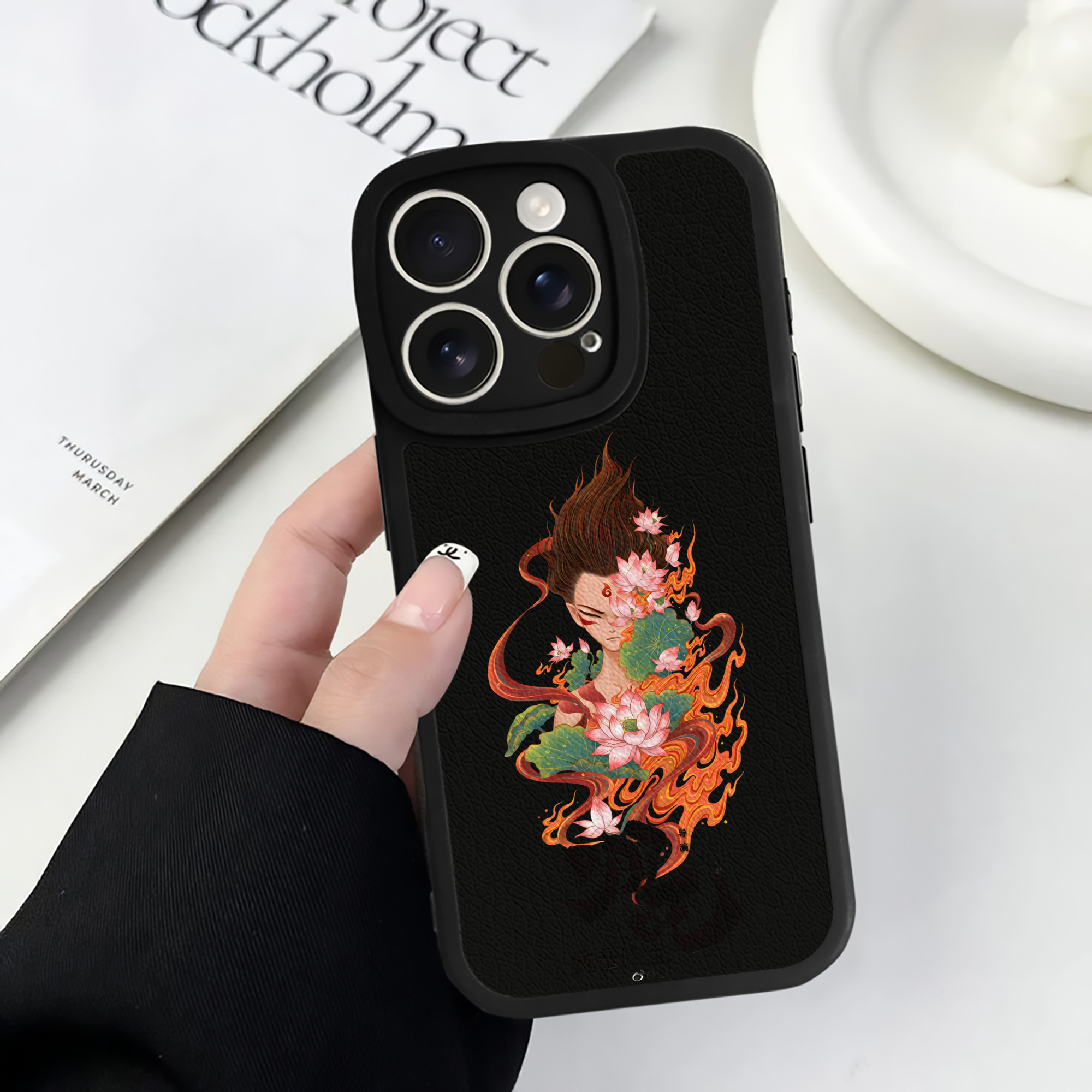 （画像用） Ne Zha 2 ナタ 魔童の大暴れ 【iPhone 16シリーズ対応】シリコンスマホケース（レザー調） 材質：シリコン